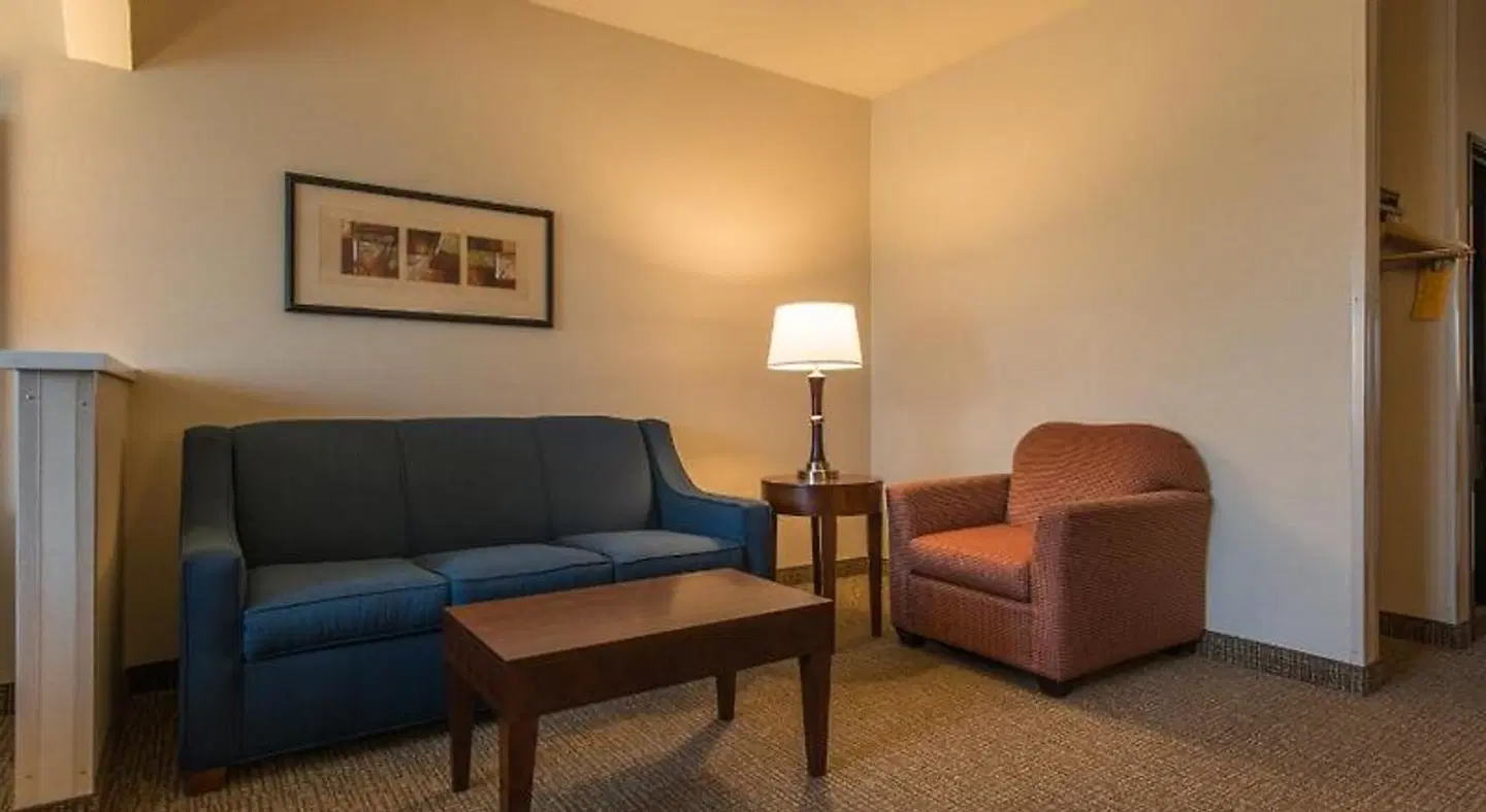 Comfort Suites Springfield ROOM_EXAMPLE