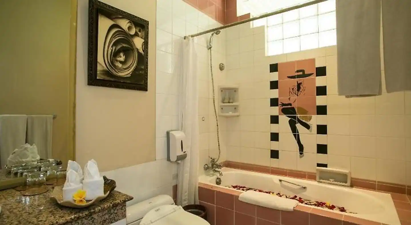 Parigata Resorts and Spa Badezimmer