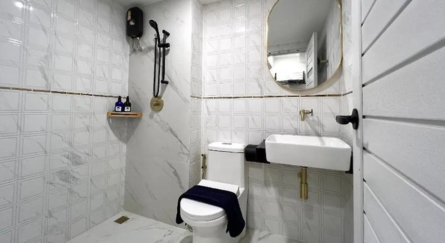 Travelier Hostel Badezimmer