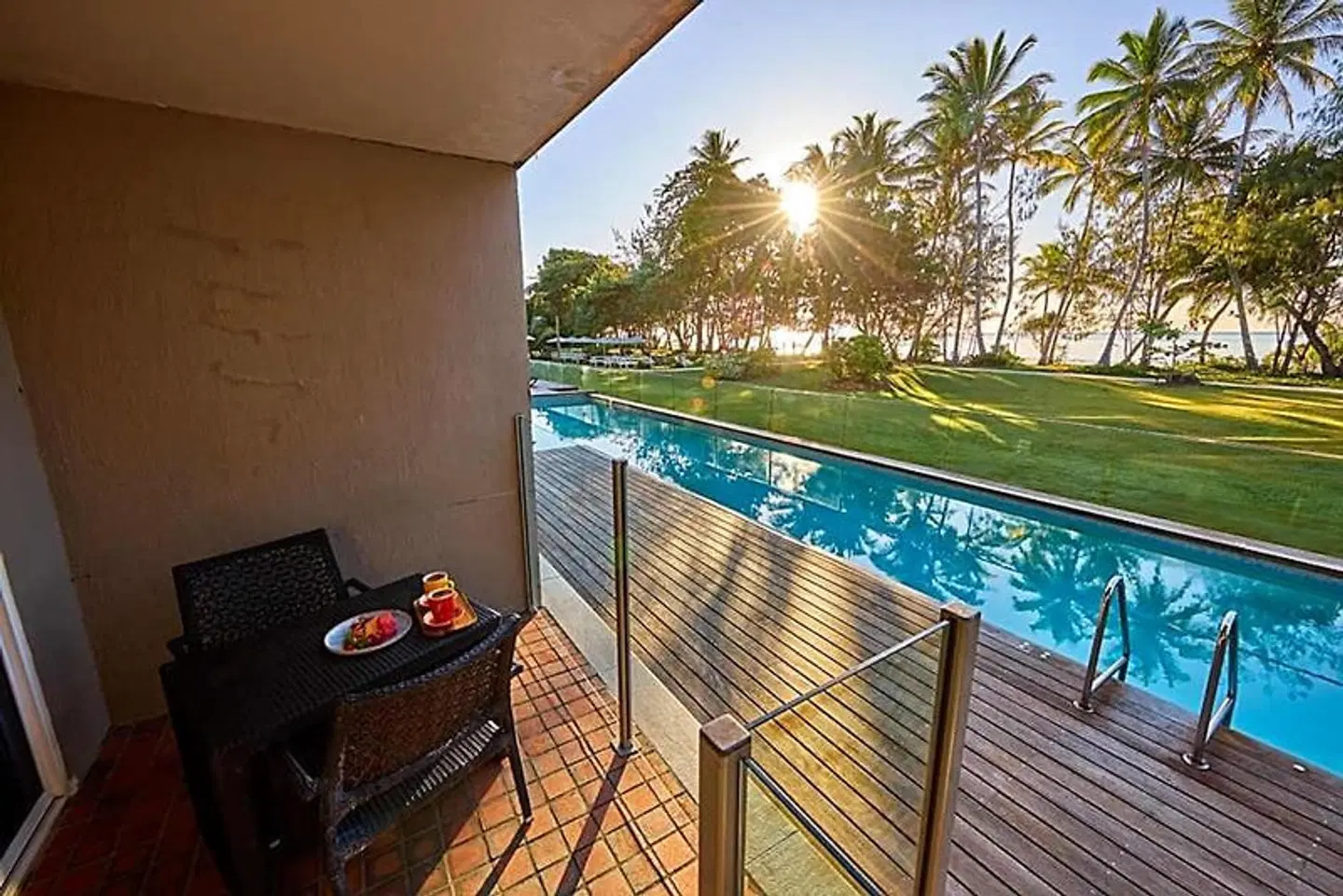 Castaways Resort & Spa On Mission Beach Terrasse