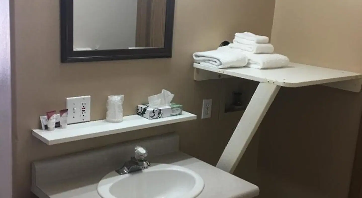 Rodeway Inn & Suites Big Water - Antelope Canyon Badezimmer
