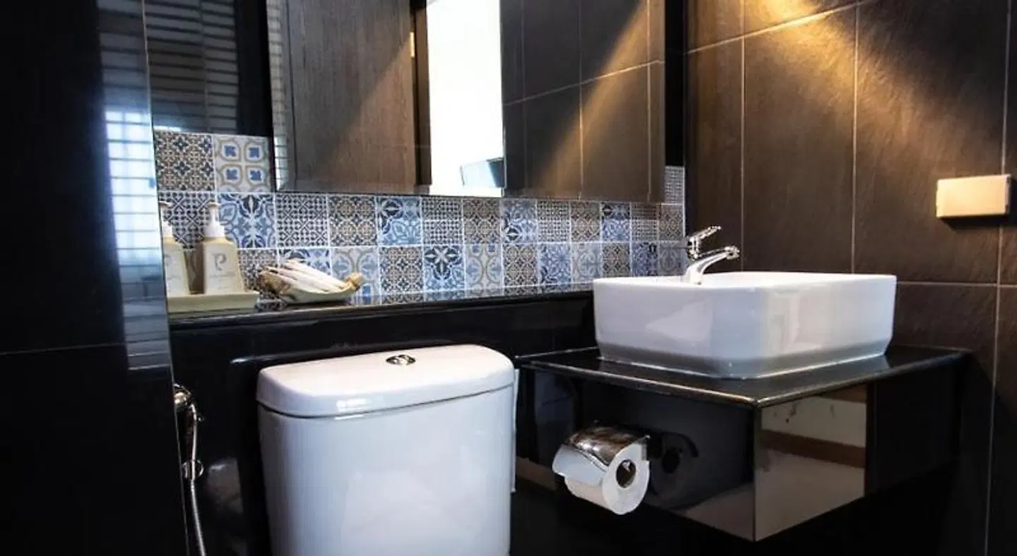 Pura Nakhon Hotel Badezimmer