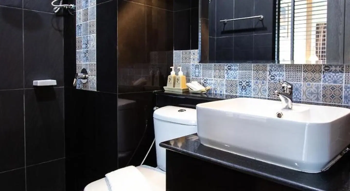 Pura Nakhon Hotel Badezimmer