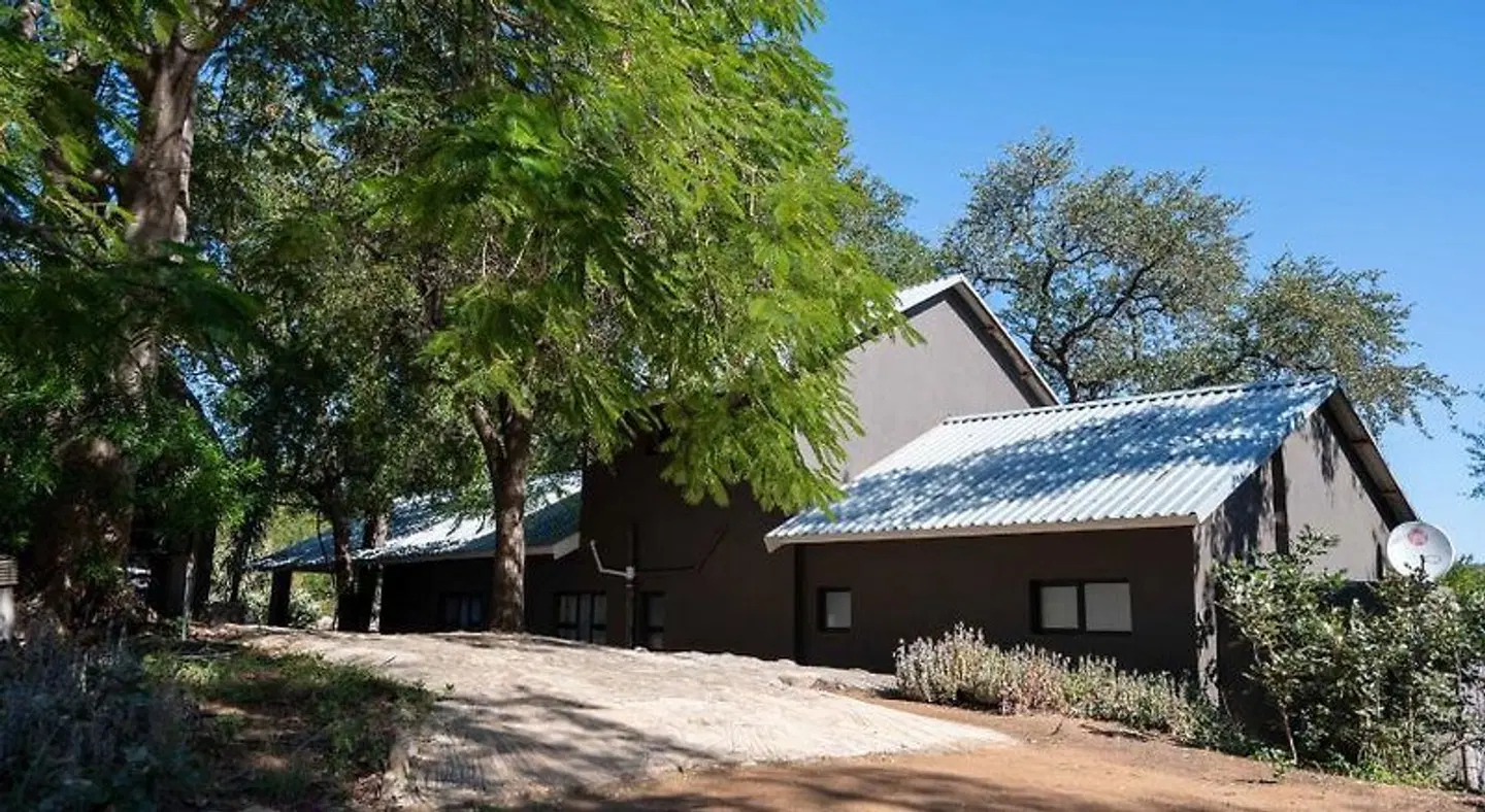 Bushriver Lodge EXTERIOR