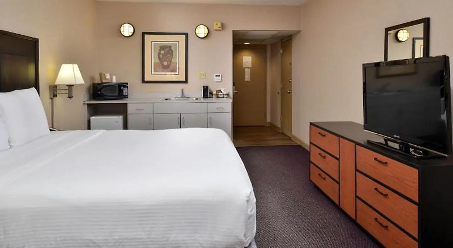 Hawthorne Inn & Conference Center ROOM_EXAMPLE
