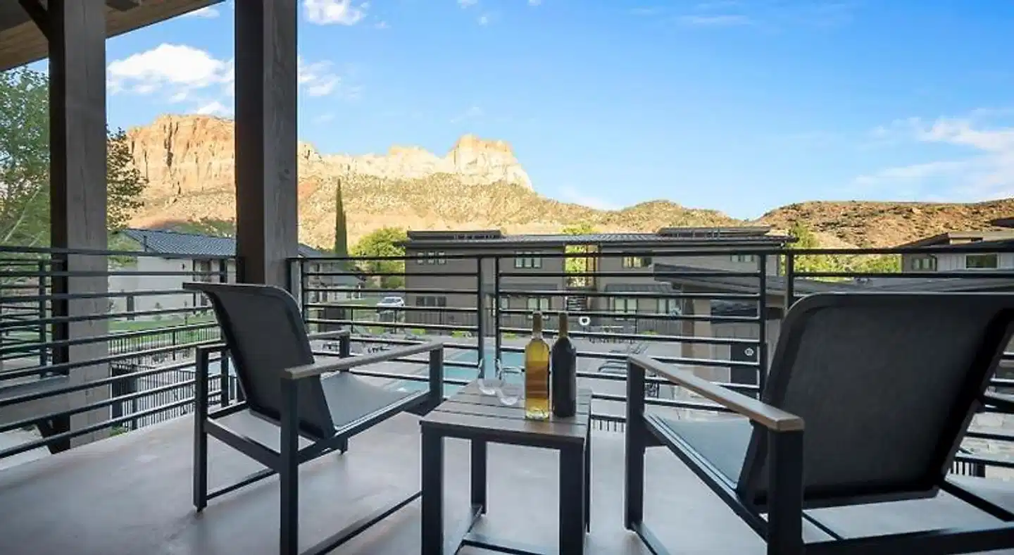 Quality Inn & Suites Montclair Terrasse