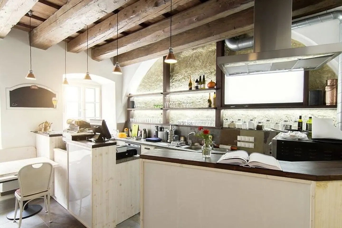 Largo ROOM_EXAMPLE