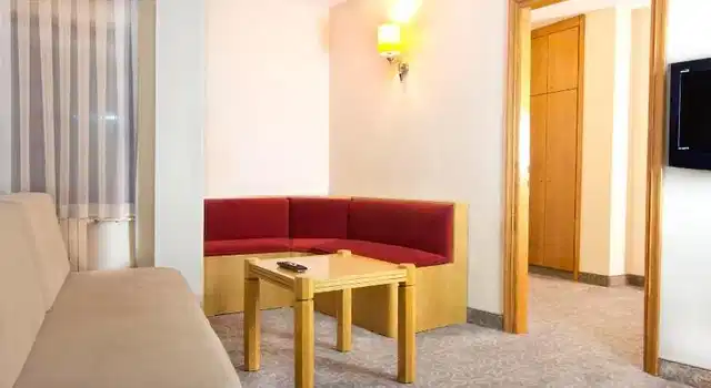 Ilkay Hotel - Sirkeci Group Wohnbeispiel