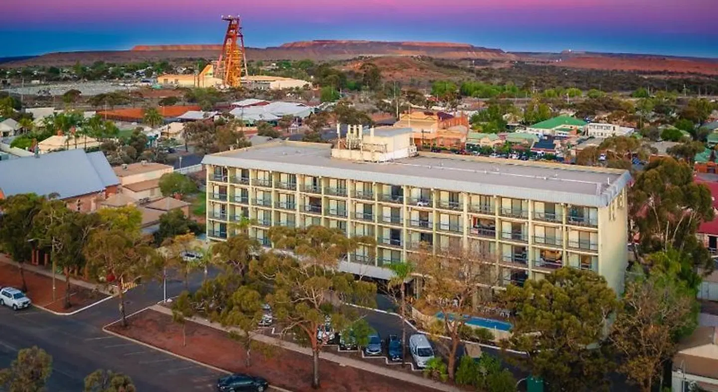ibis Styles Kalgoorlie Hotel EXTERIOR