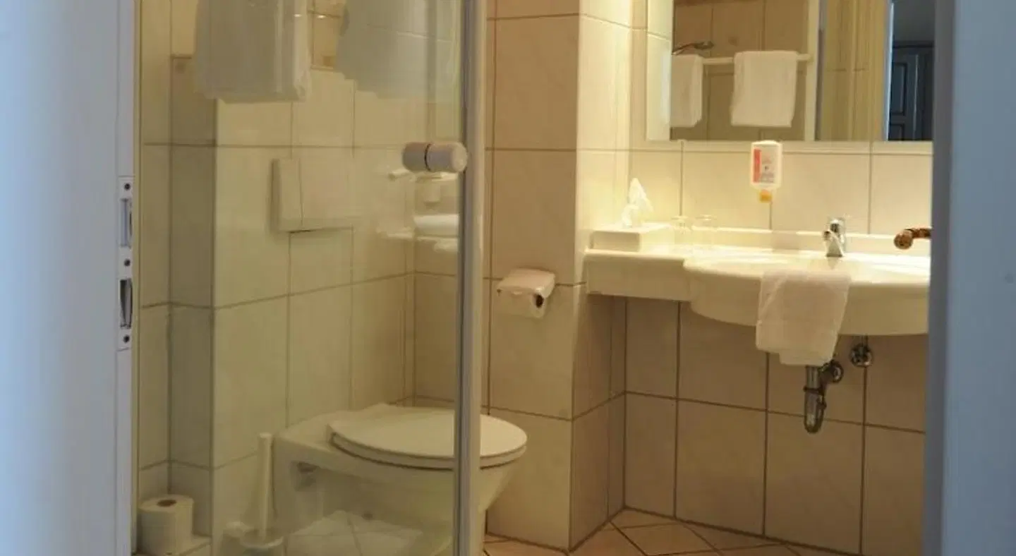 Hotel & Restaurant Schönau Badezimmer