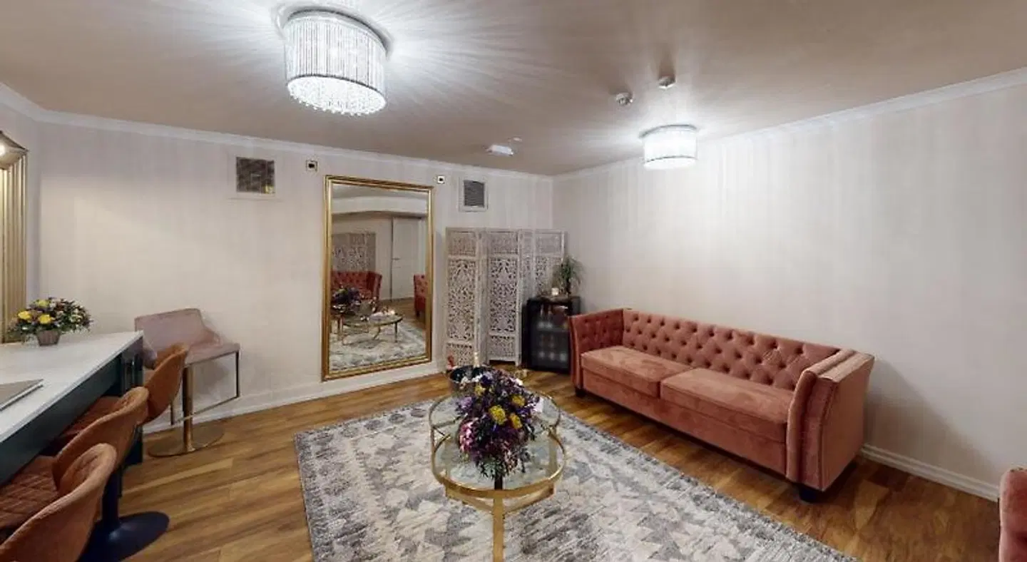 Peterstone Court LOUNGE_LOBBY