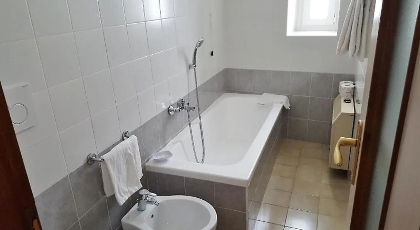 Italie et Suisse Badezimmer