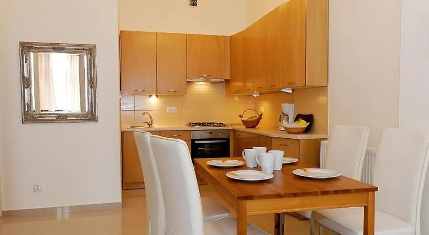 P&J Apartments Floria'ska Restaurant