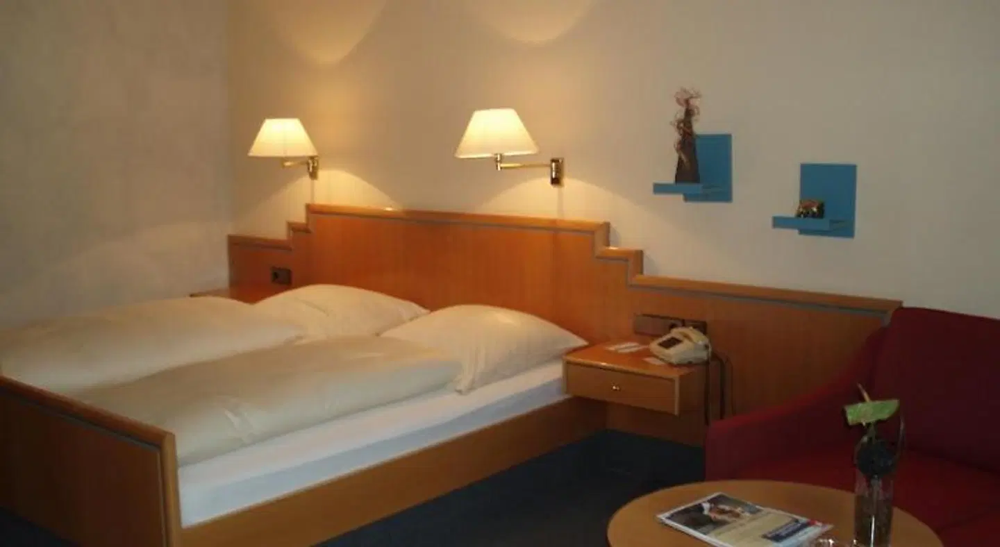 Stumpf ROOM_EXAMPLE