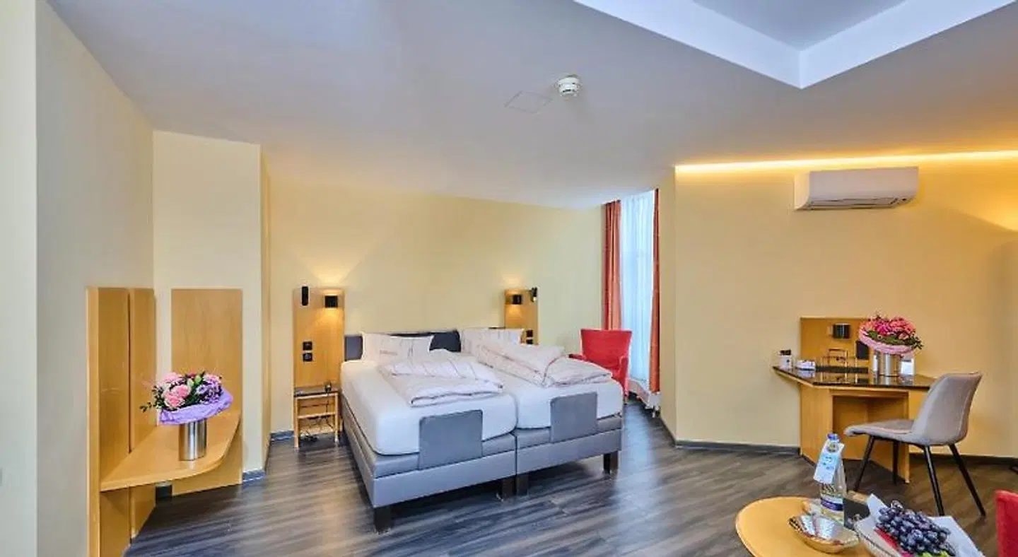 Theresientor ROOM_EXAMPLE