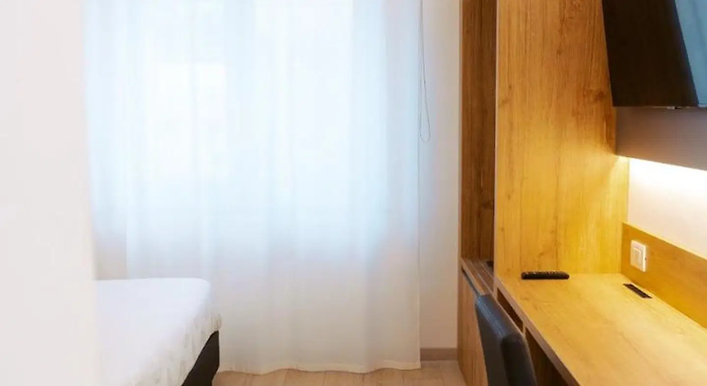 Everest ROOM_EXAMPLE