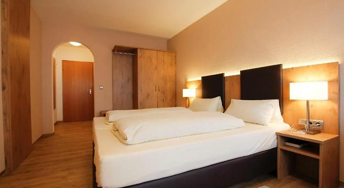Goldener Stern ROOM_EXAMPLE
