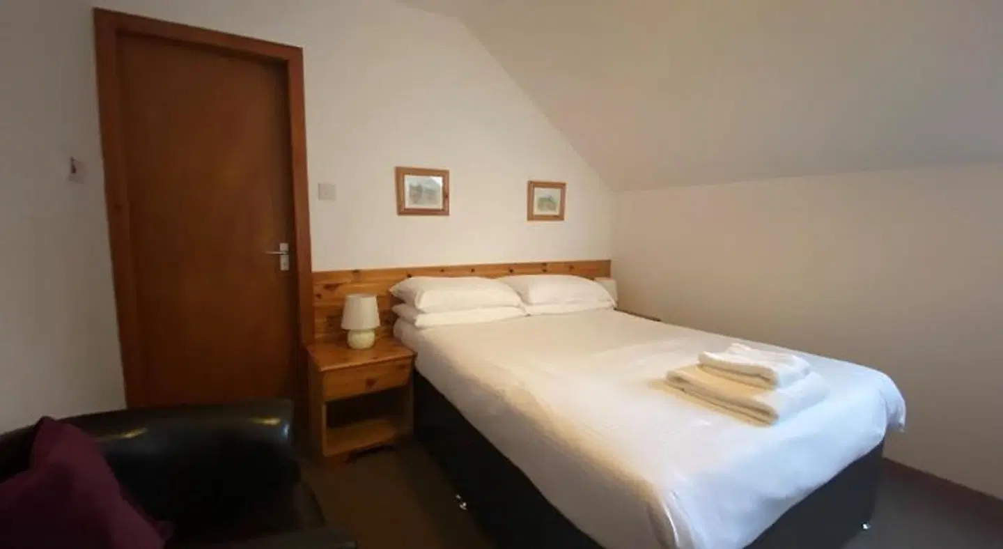Smithton Hotel ROOM_EXAMPLE