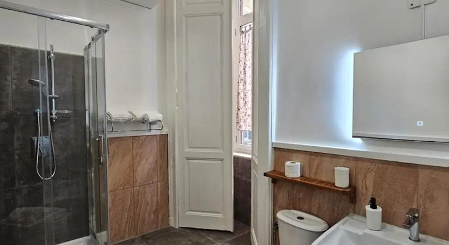 Napoli Centrale Room & Jacuzzi Badezimmer