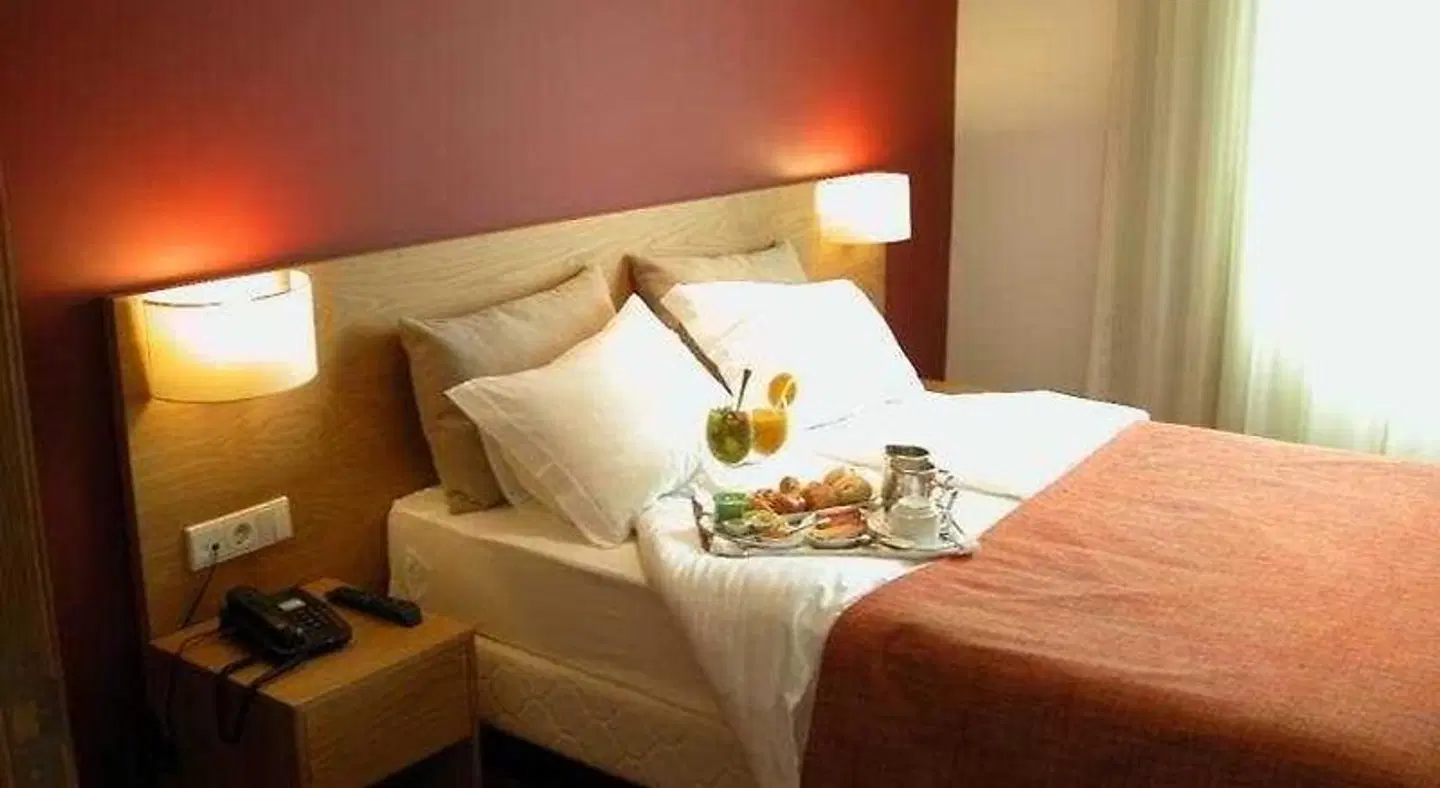 Paredes Hotel Apartamento ROOM_EXAMPLE