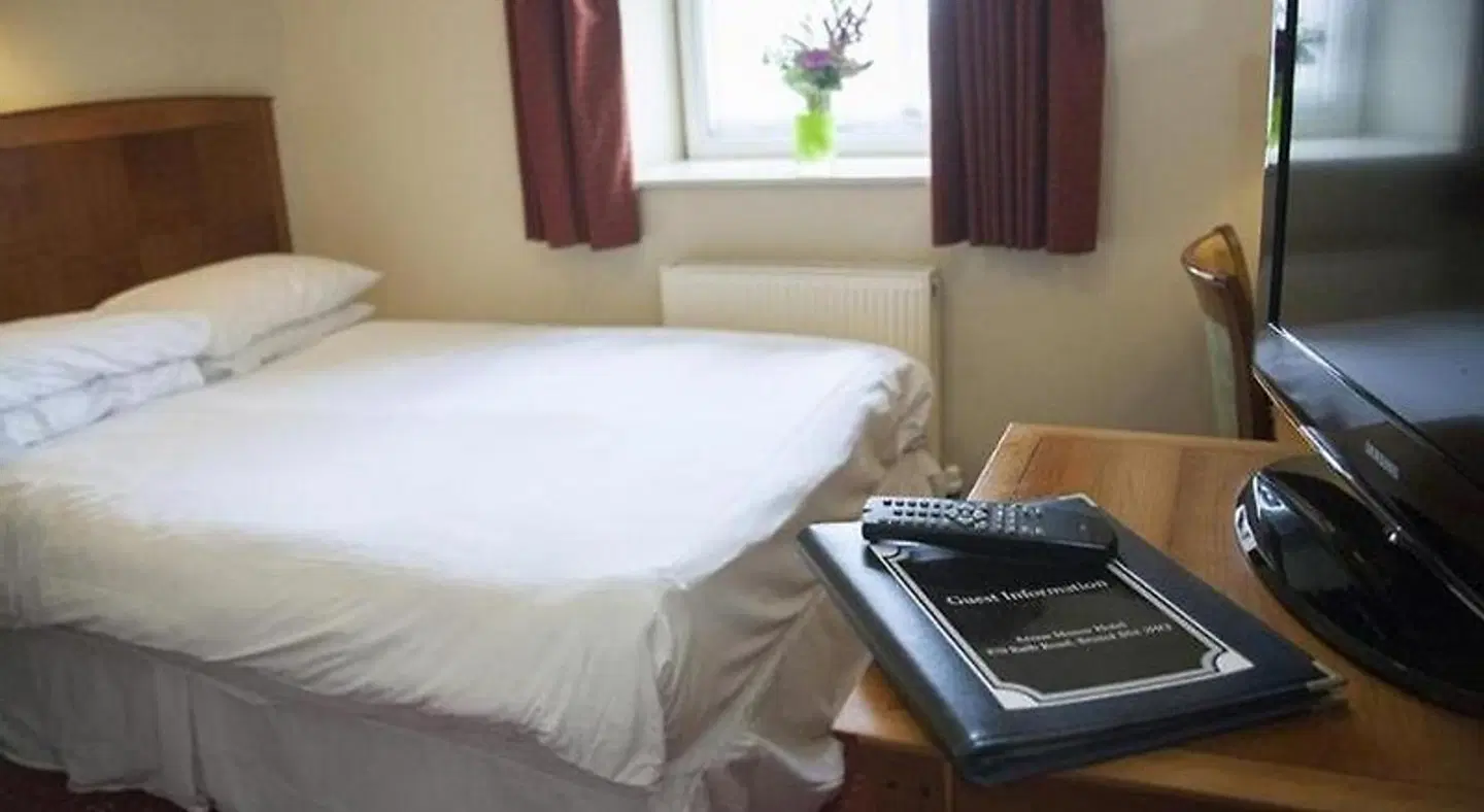 Arnos Manor ROOM_EXAMPLE