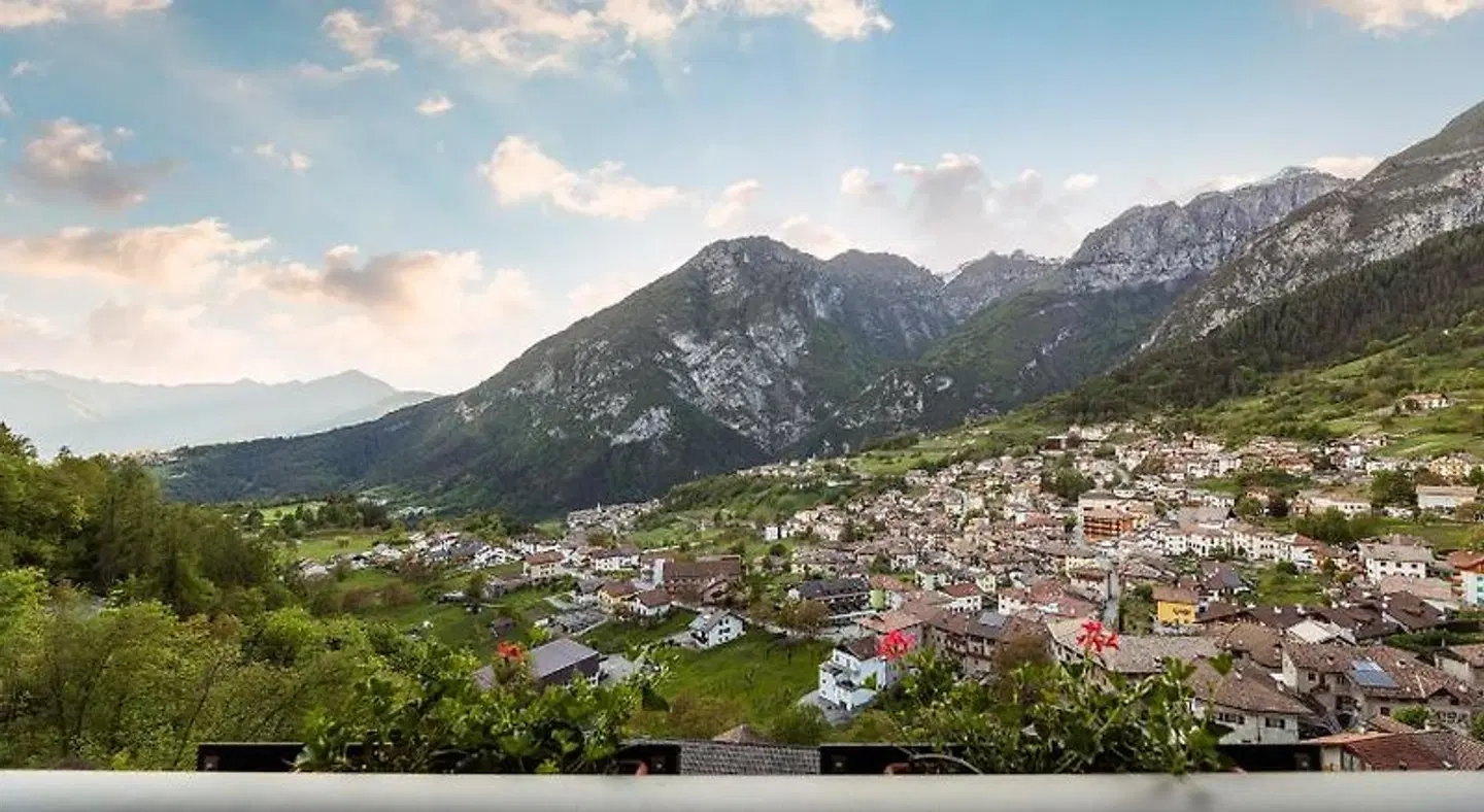 Castel Mani LANDSCAPE
