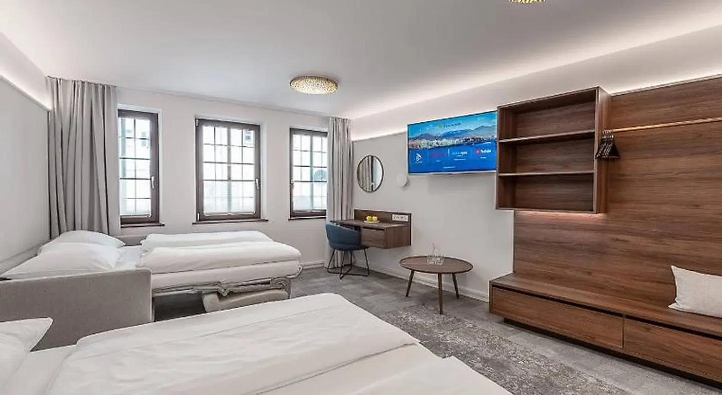 Hotel Mondschein ROOM_EXAMPLE