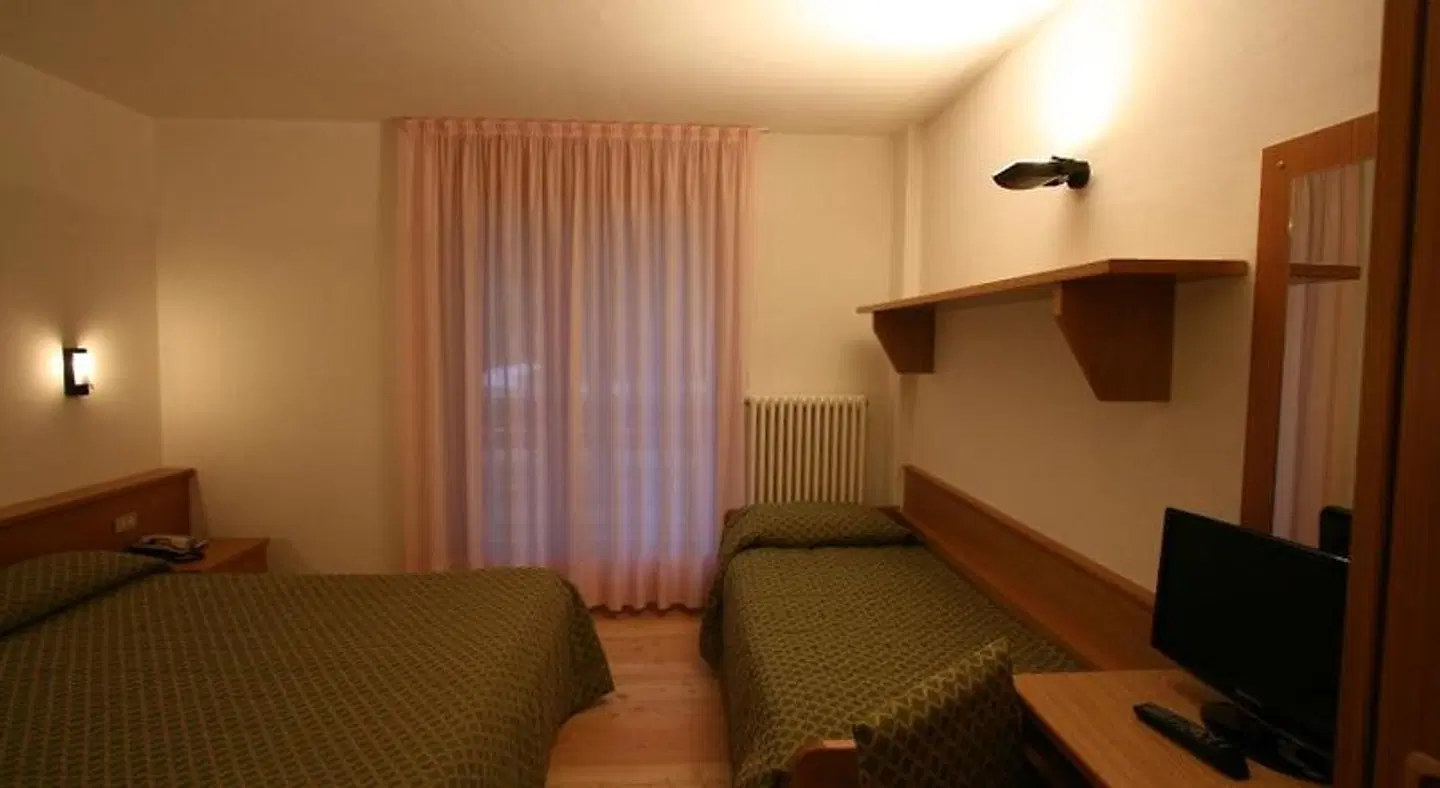 Garni Lago Nembia ROOM_EXAMPLE