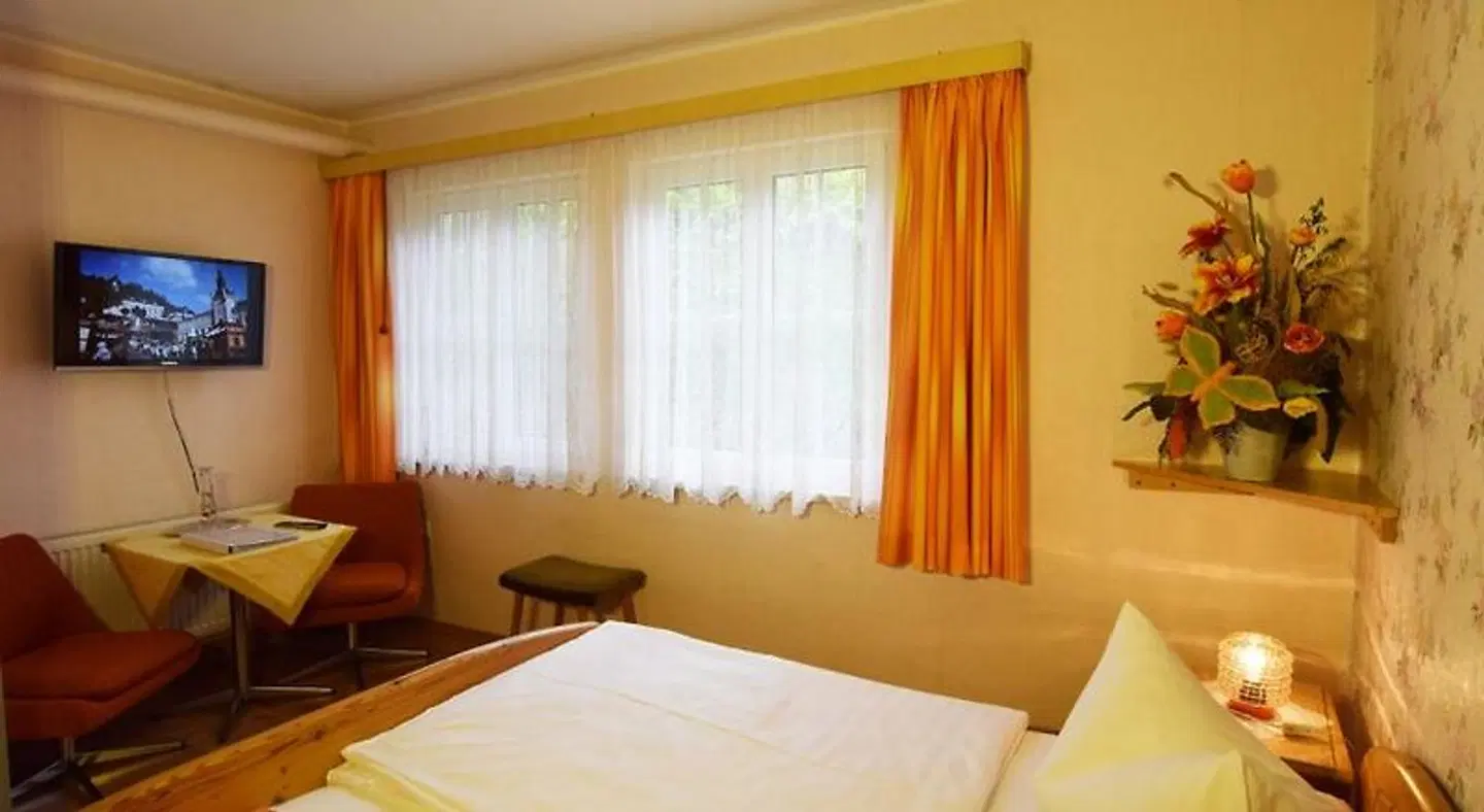 Hotel & Gasthof Garküche ROOM_EXAMPLE