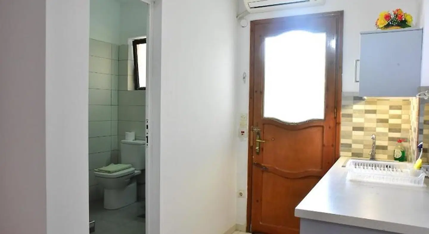 Roseberry Studios ROOM_EXAMPLE