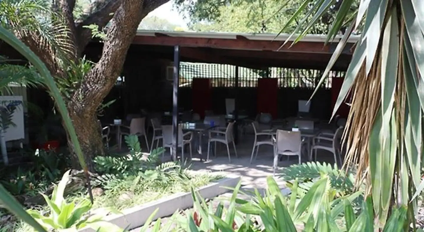 Royal Game Guest House EXTERIOR
