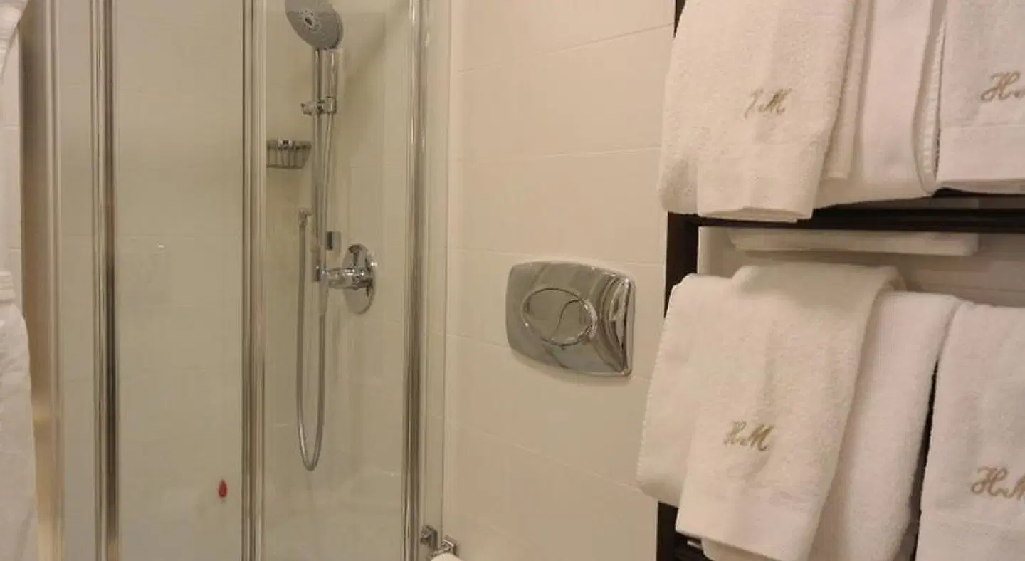 Moderno Badezimmer