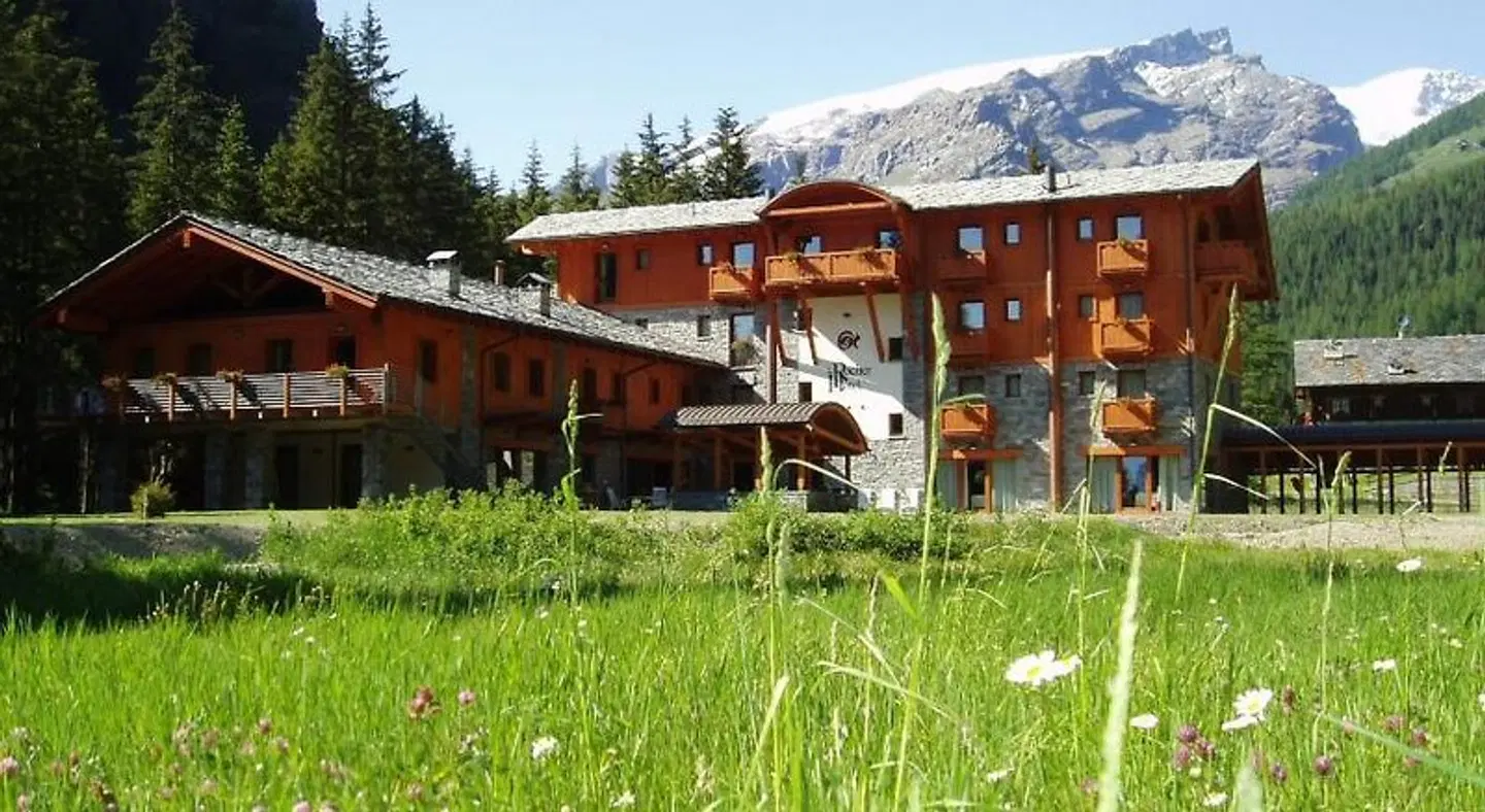 Le Rocher Hotel EXTERIOR