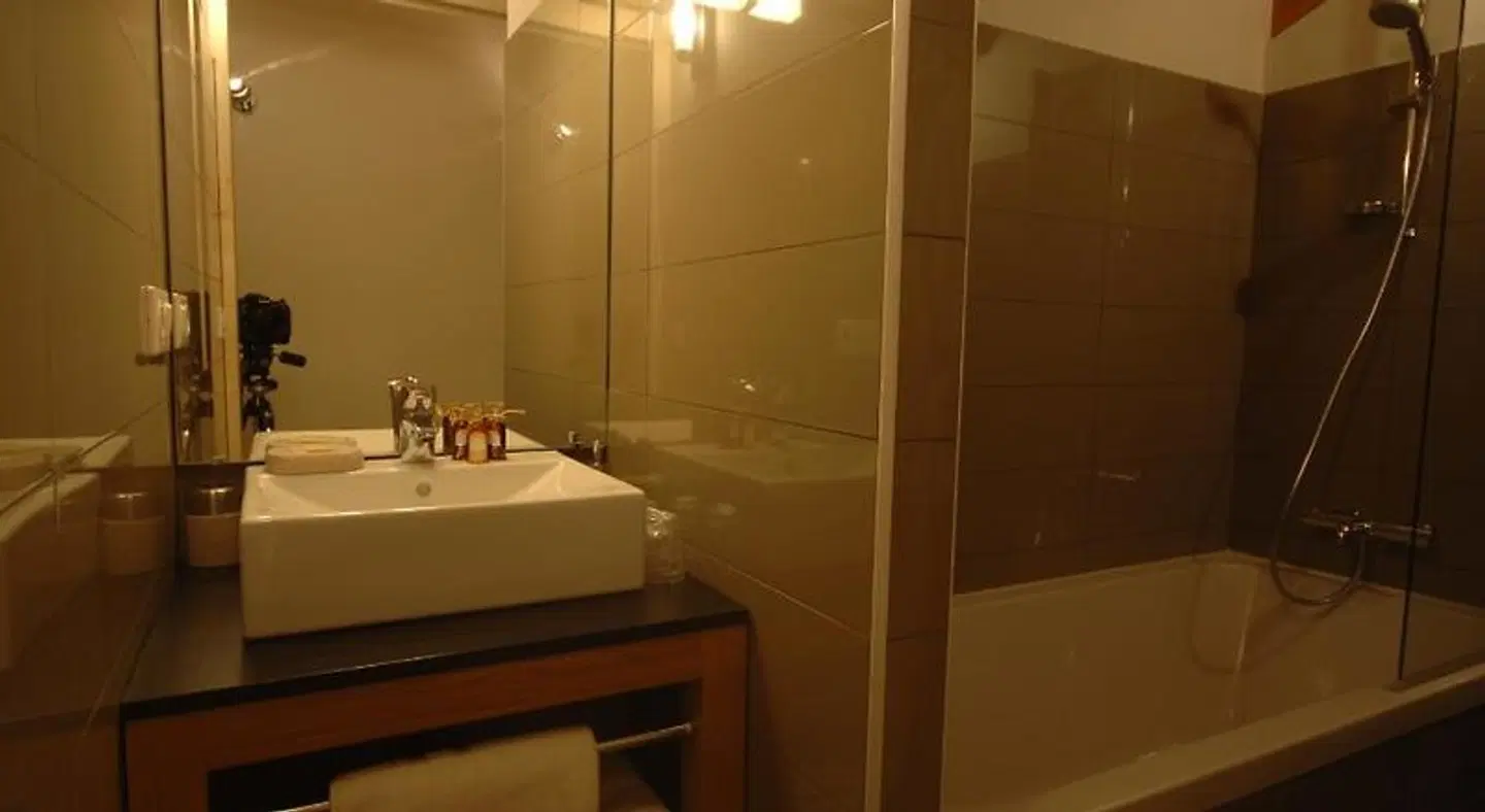 Hôtel le Monal Badezimmer