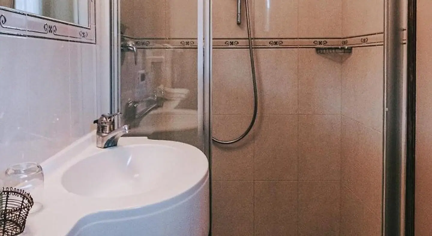 Hotel Planac Badezimmer