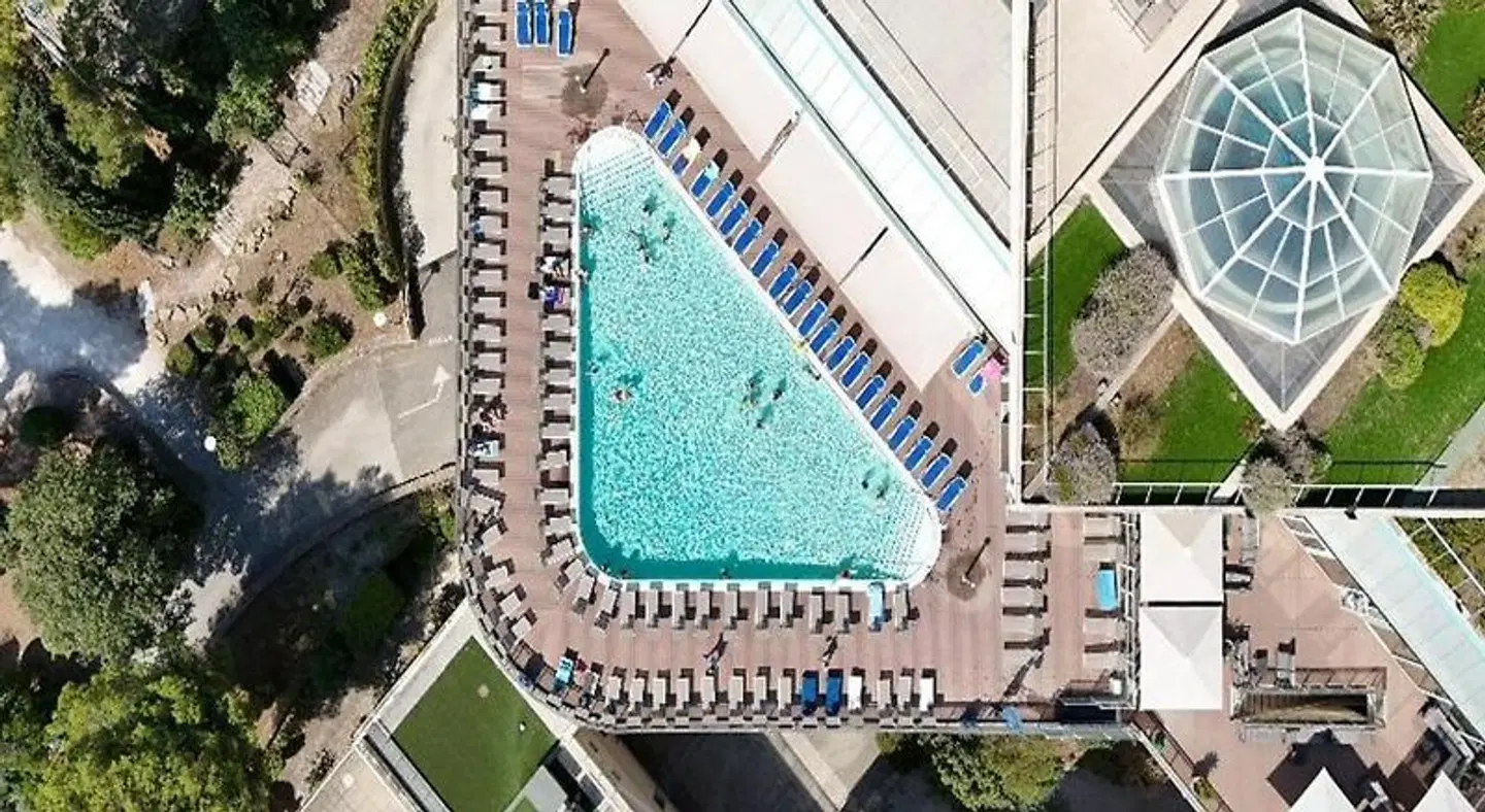 La Font des Horts OUTDOOR_POOL