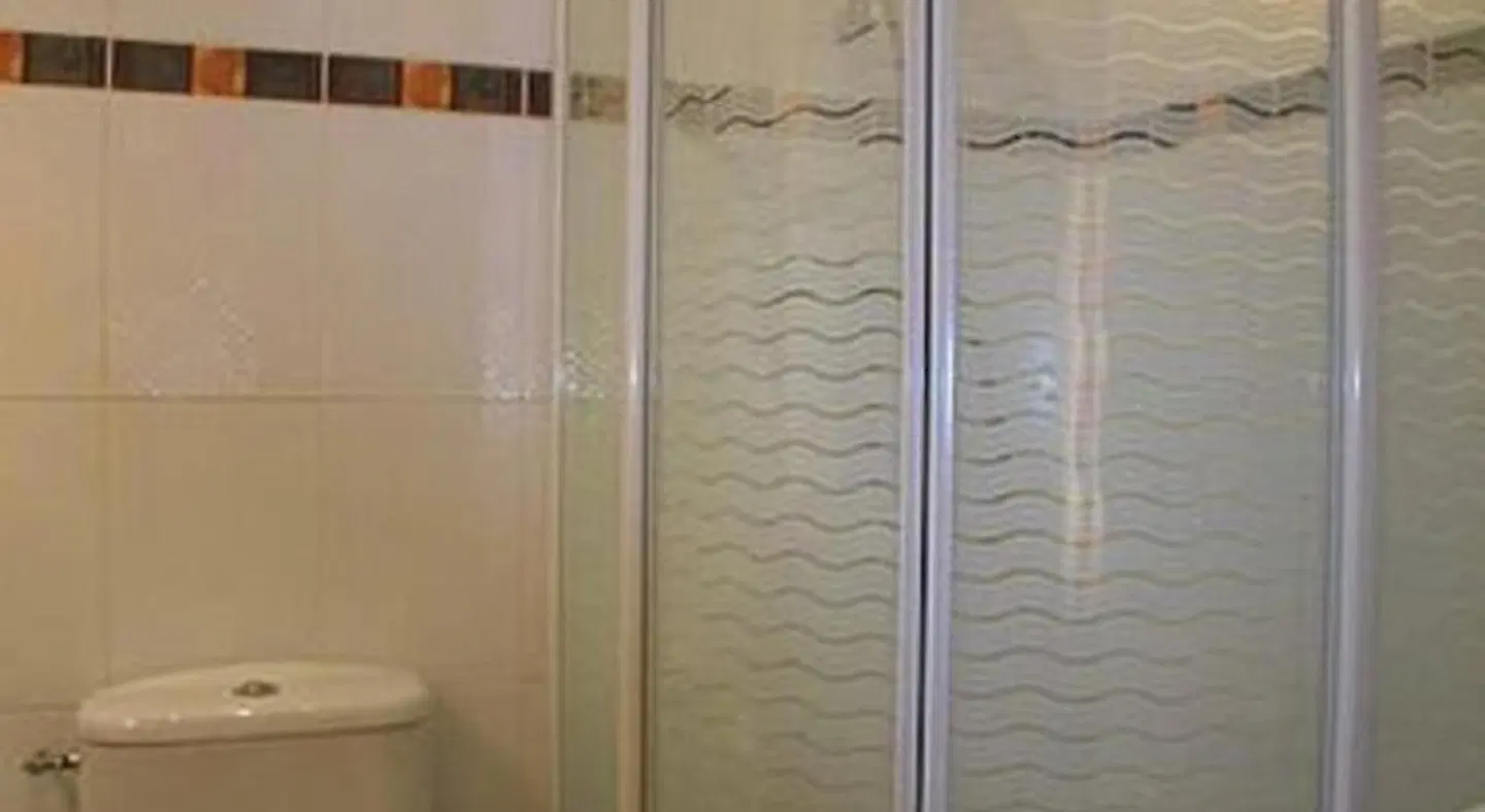 LALMANARRE HOTEL Badezimmer