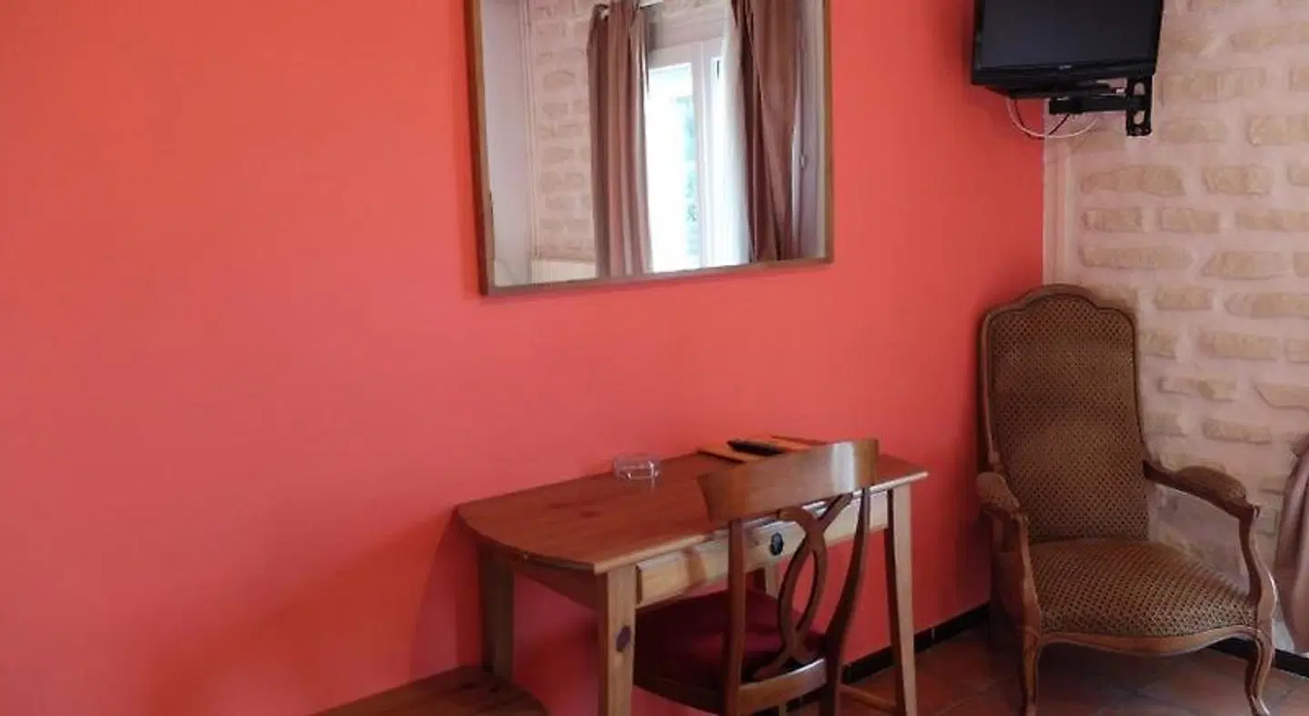 LALMANARRE HOTEL ROOM_EXAMPLE