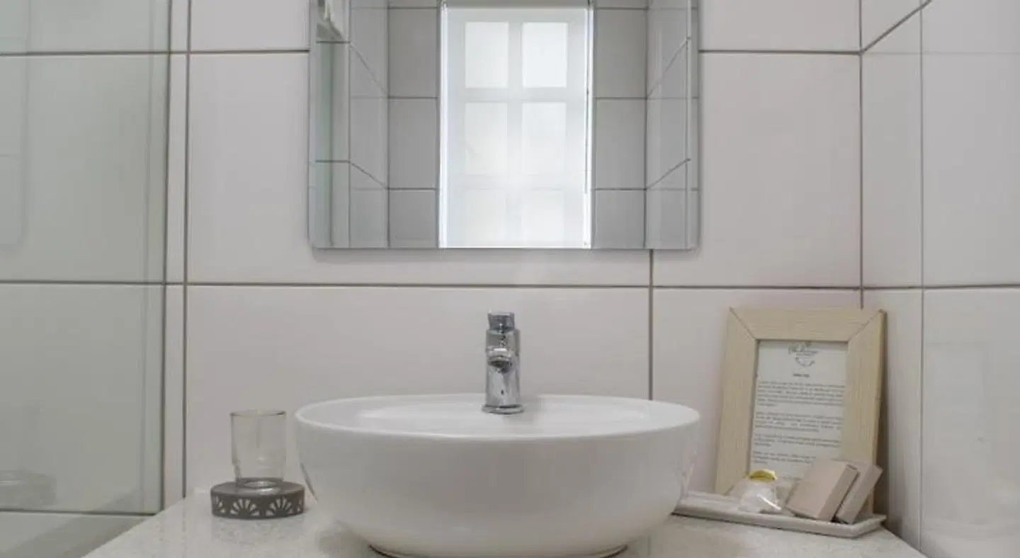 Anchorage Guesthouse Badezimmer