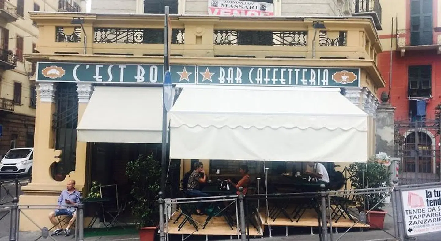 Real Rooms Aussenansicht