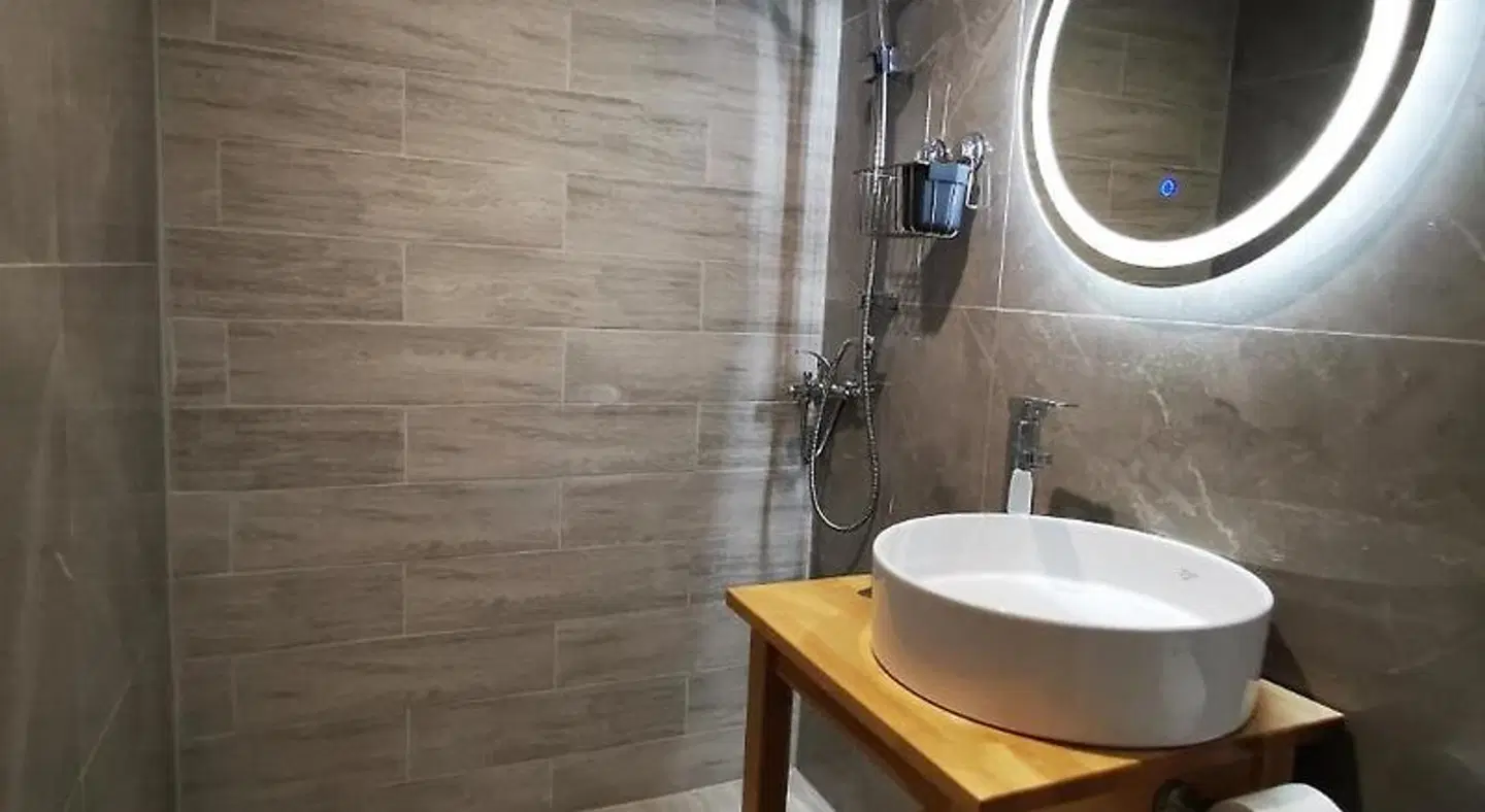 Anthis Studios Badezimmer