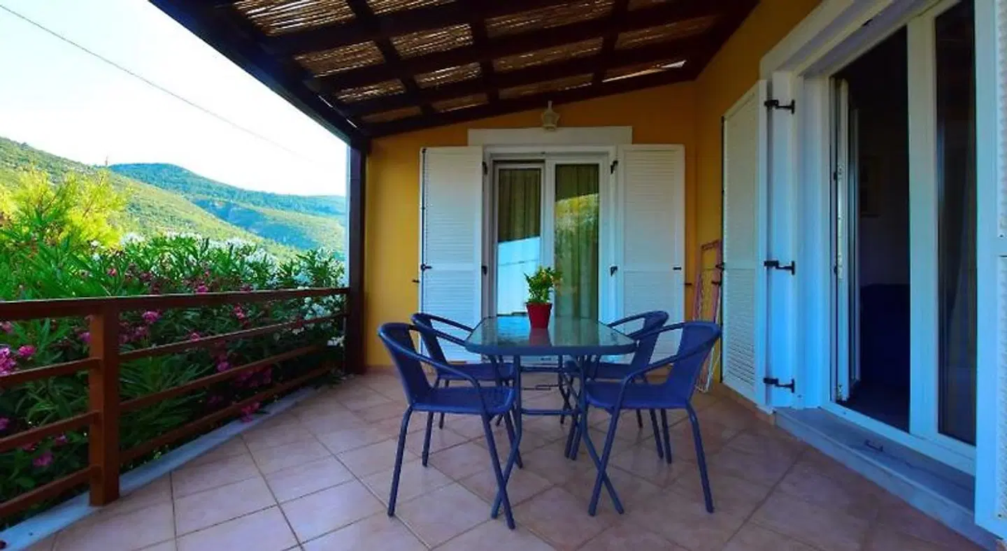 Mouzakis Villas Terrasse