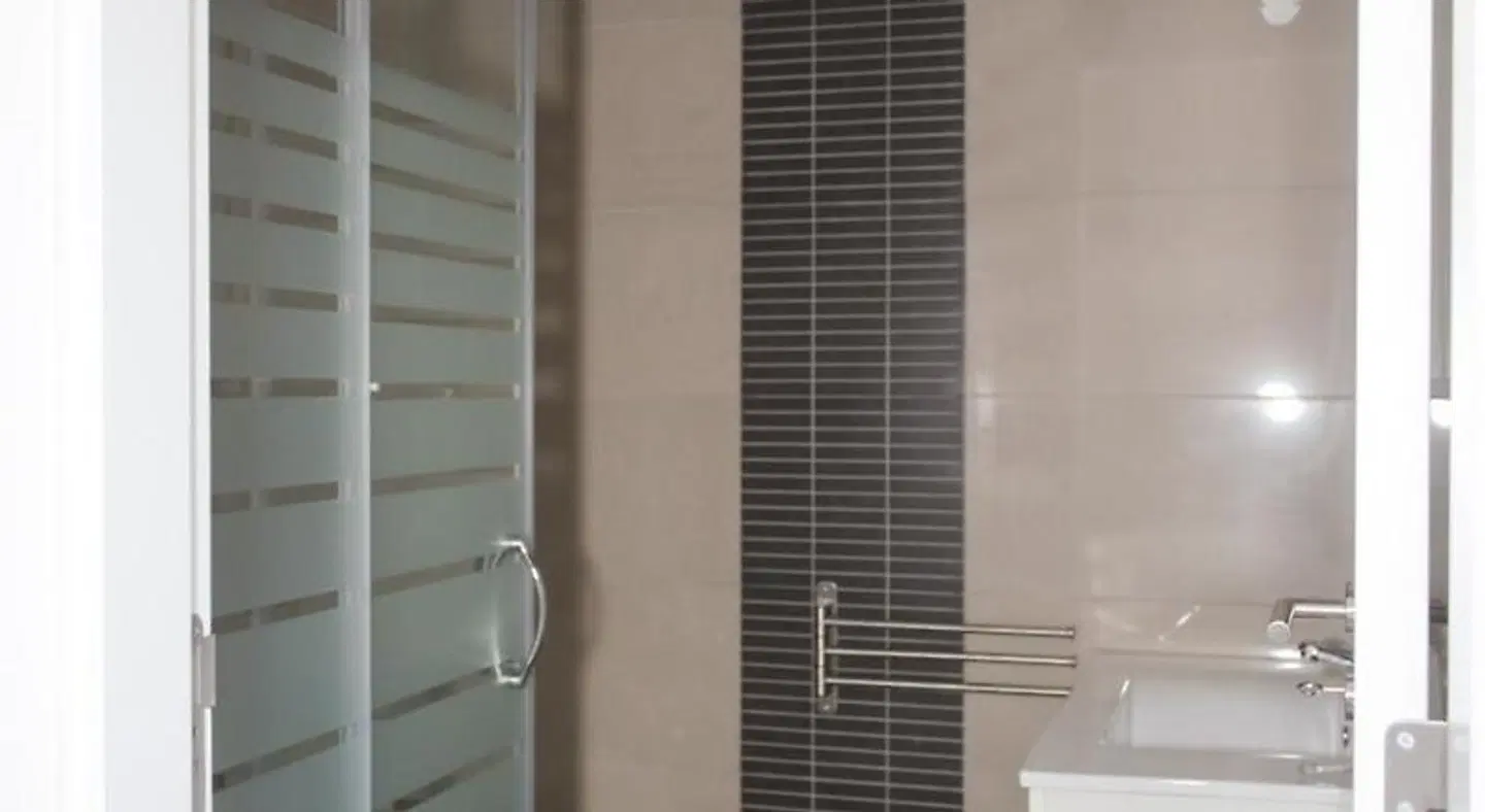 Sui7es Guest House Cascais Badezimmer