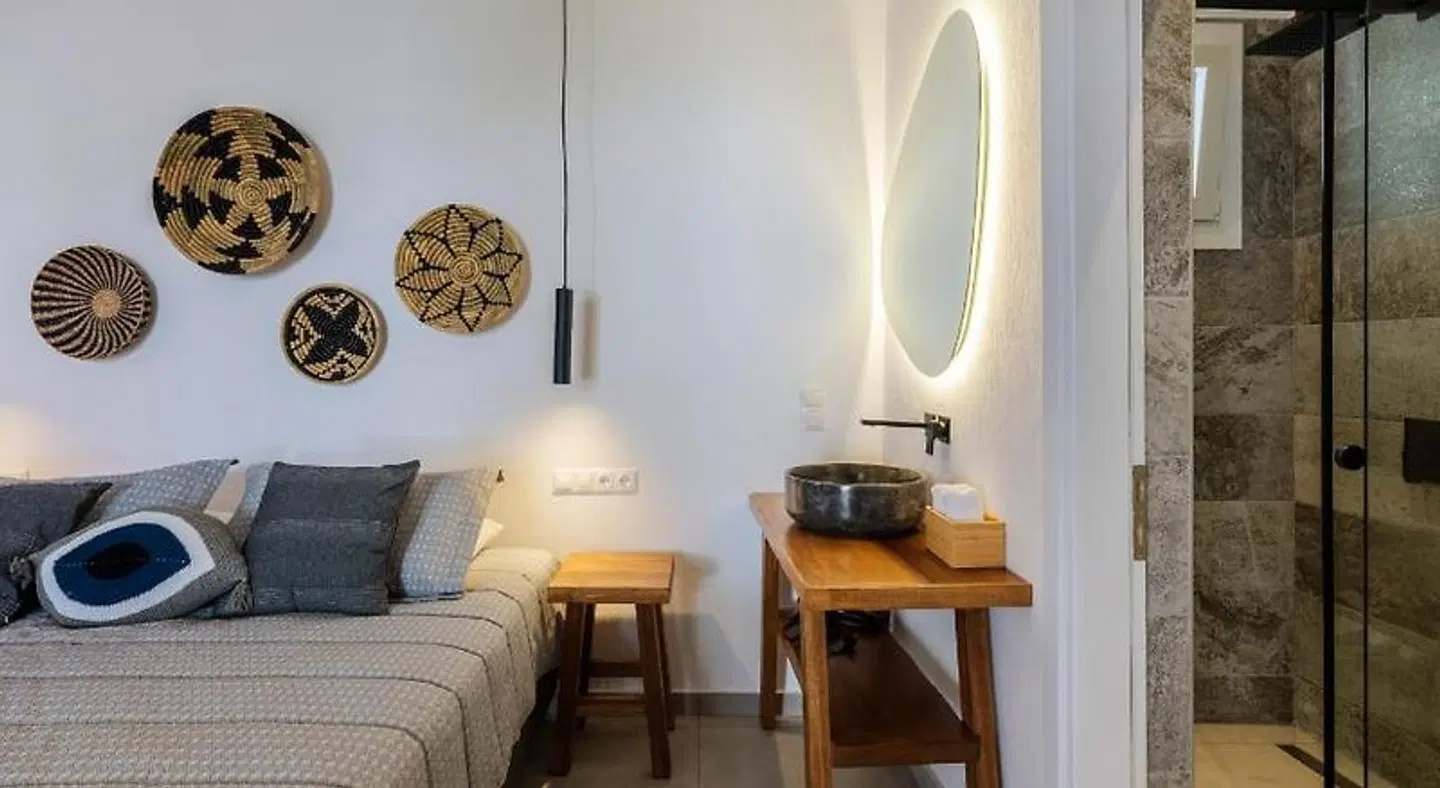 Secret Garden Apartments ROOM_EXAMPLE