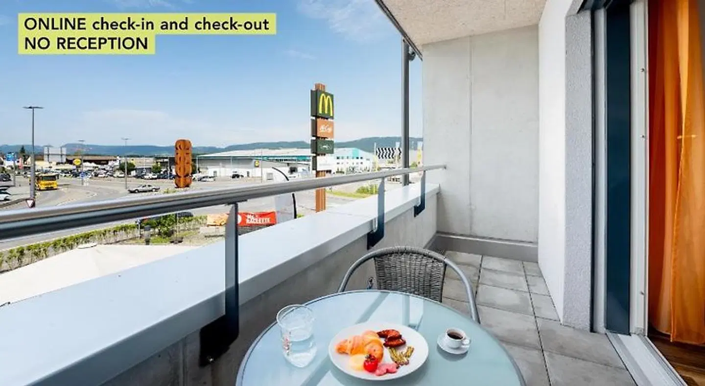 Anstatthotel.ch Schafisheim Terrasse