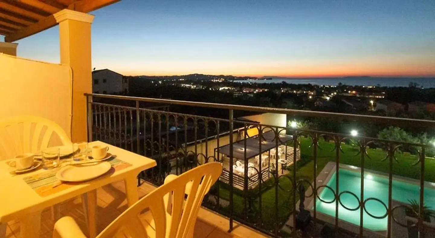 Catamaran Corfu Hotel Terrasse