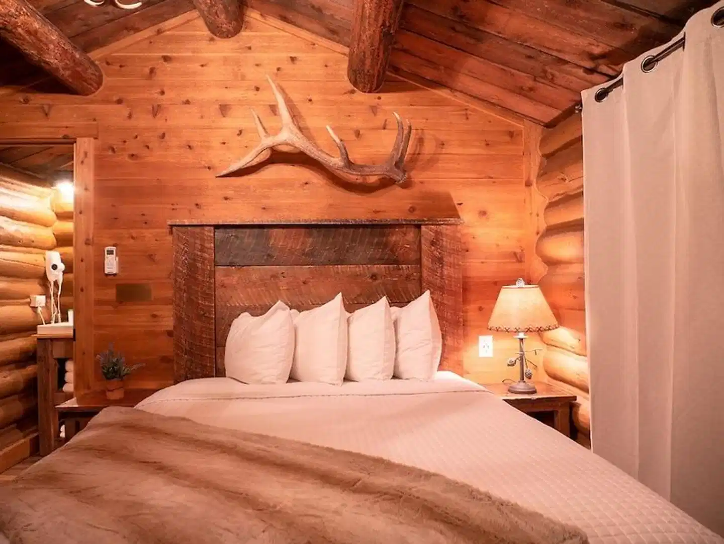 Elkhorn Cabins And Inn Wohnbeispiel