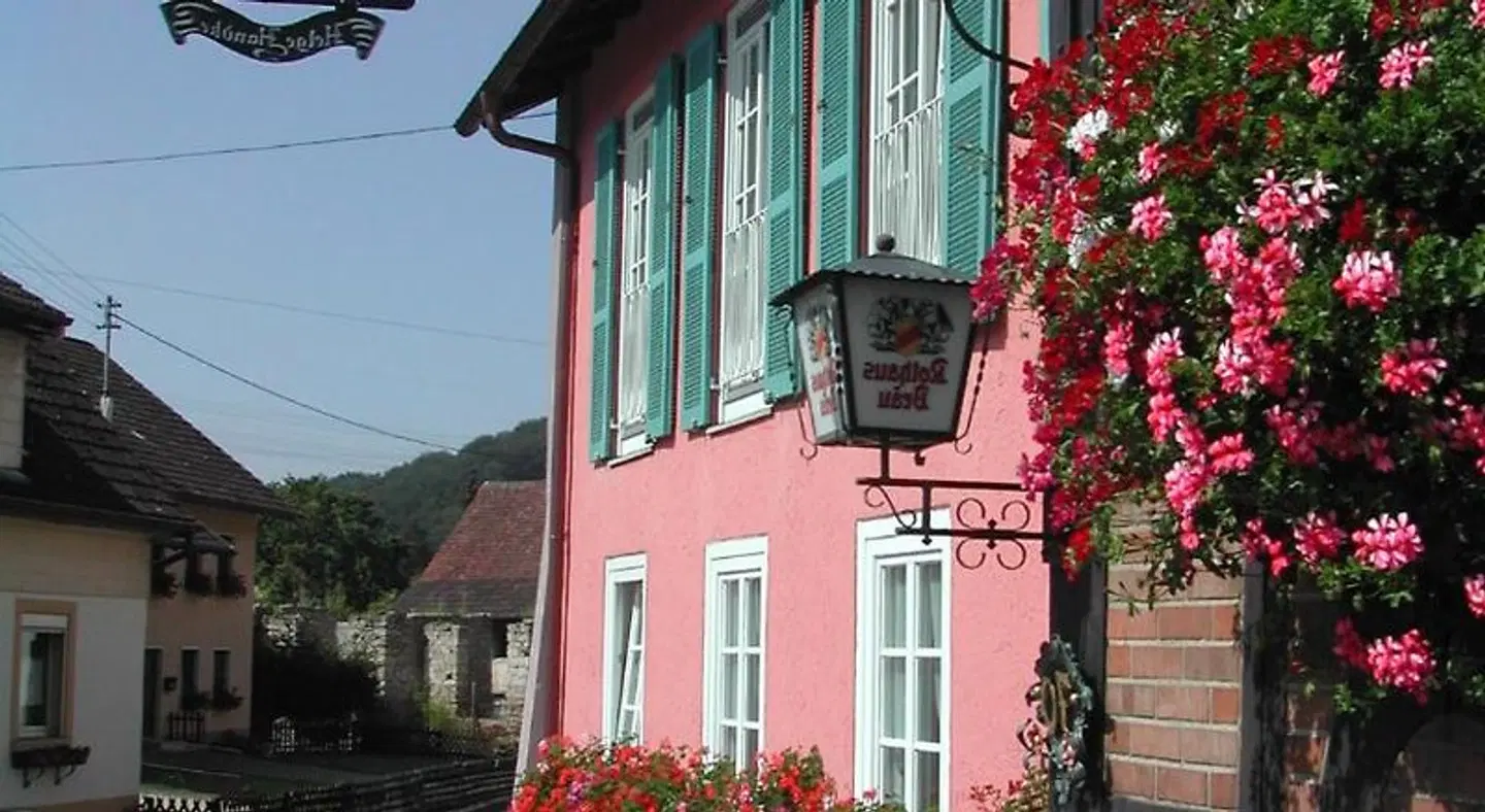 Kreuz EXTERIOR
