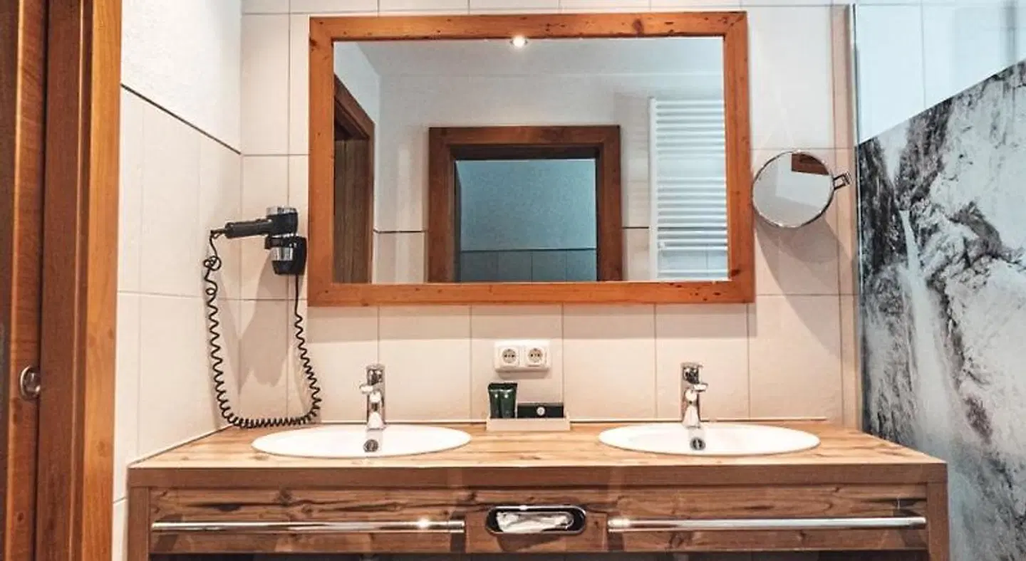 Hotel Chalets Grosslehen Badezimmer