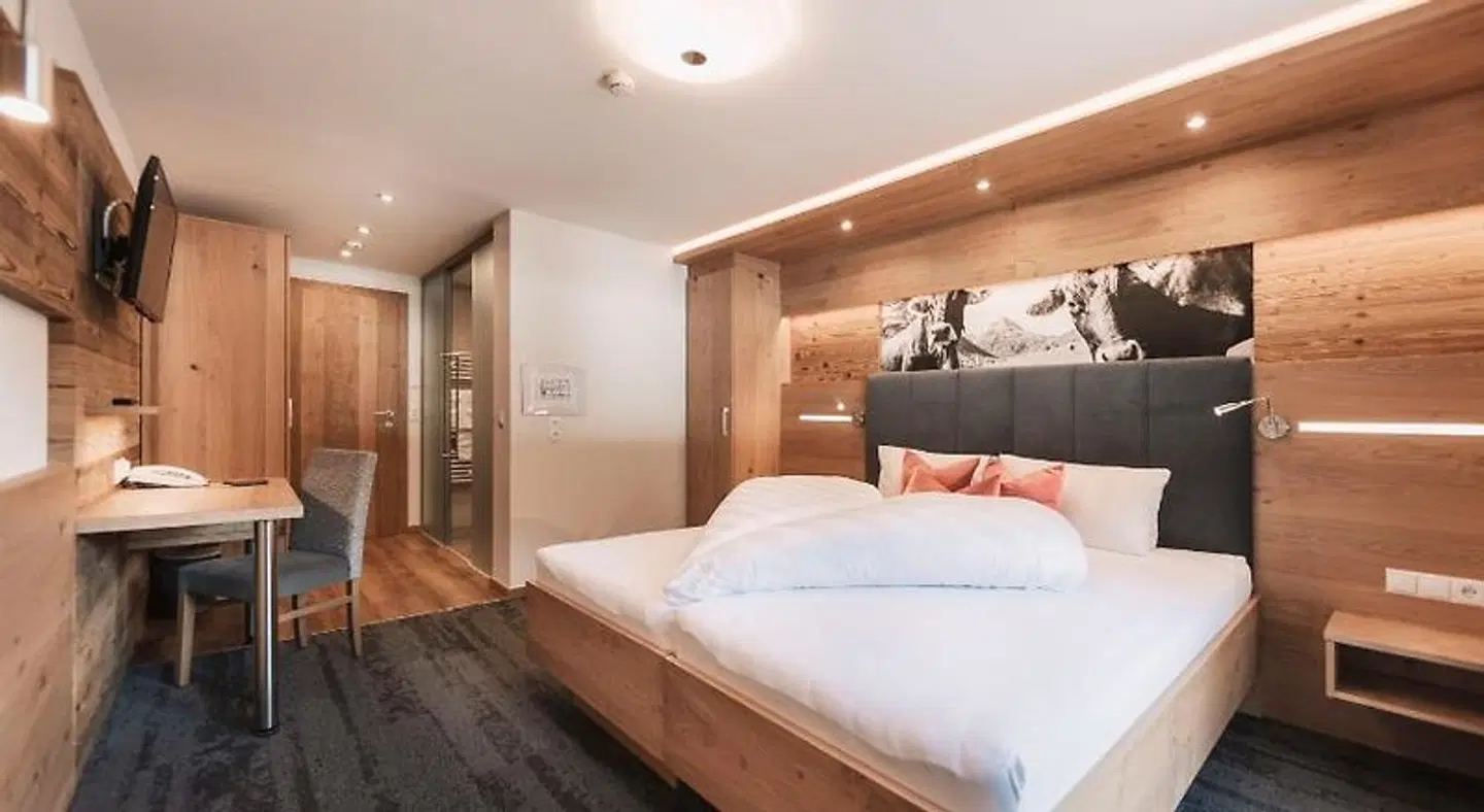 Hotel Alpina ROOM_EXAMPLE